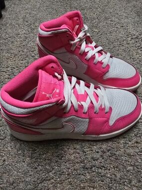 Nike Air Jordan-Inspired Women’s High-Top Sneakers - Hot Pink/White